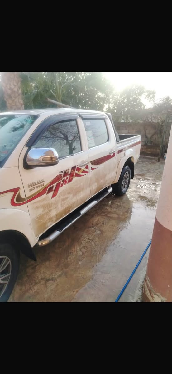 السلام عليكم  البيع بيكم تيوتا موديل  13بدون صبغ 4×4رقم شمال ***********
