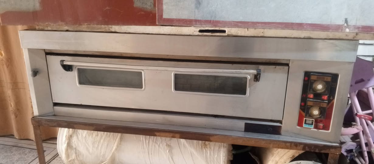 سلام. عليكم فرن للبيع قياس 130في70
سعر 550بغداد***********وتساب فقط
