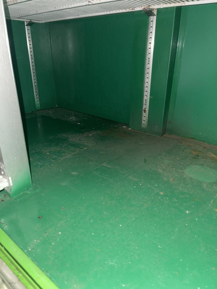 السلام عليكم بيع برادات نضيفات اخو الجديد بابين استفسار اكثر خاص


**إذا كنت صاحب هذا الإعلان وتريد حذفه لأي سبب، رجاءا أرسل رسالة إلى الدعم الفني**