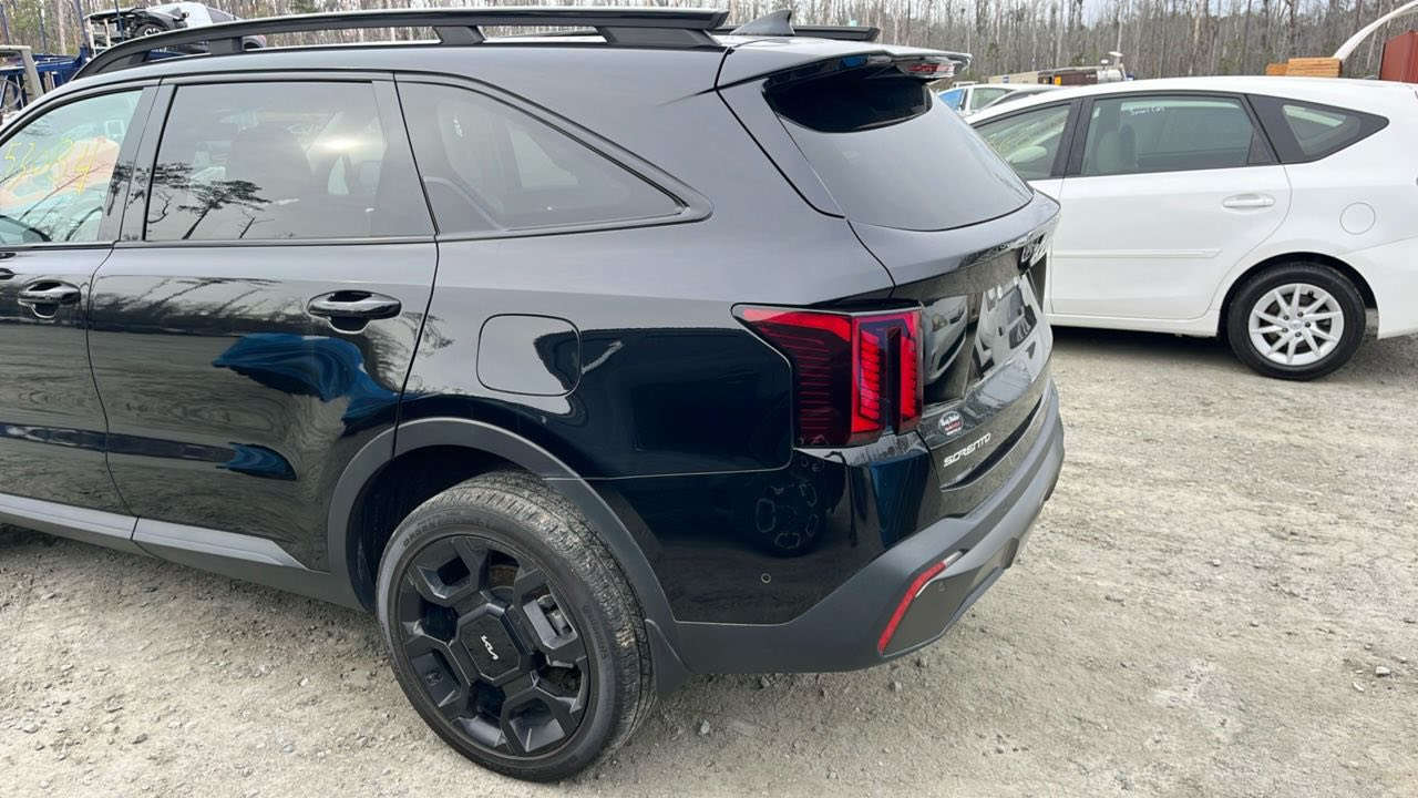 السلام عليكم
سورنتو sx Xline2024 
حاليا بالحره الاردن
ترهم تدخل شهداء لمن لديه كتاب
السعر واصل بغداد ع كتاب الشهداء ب218
***********
***********
***********
