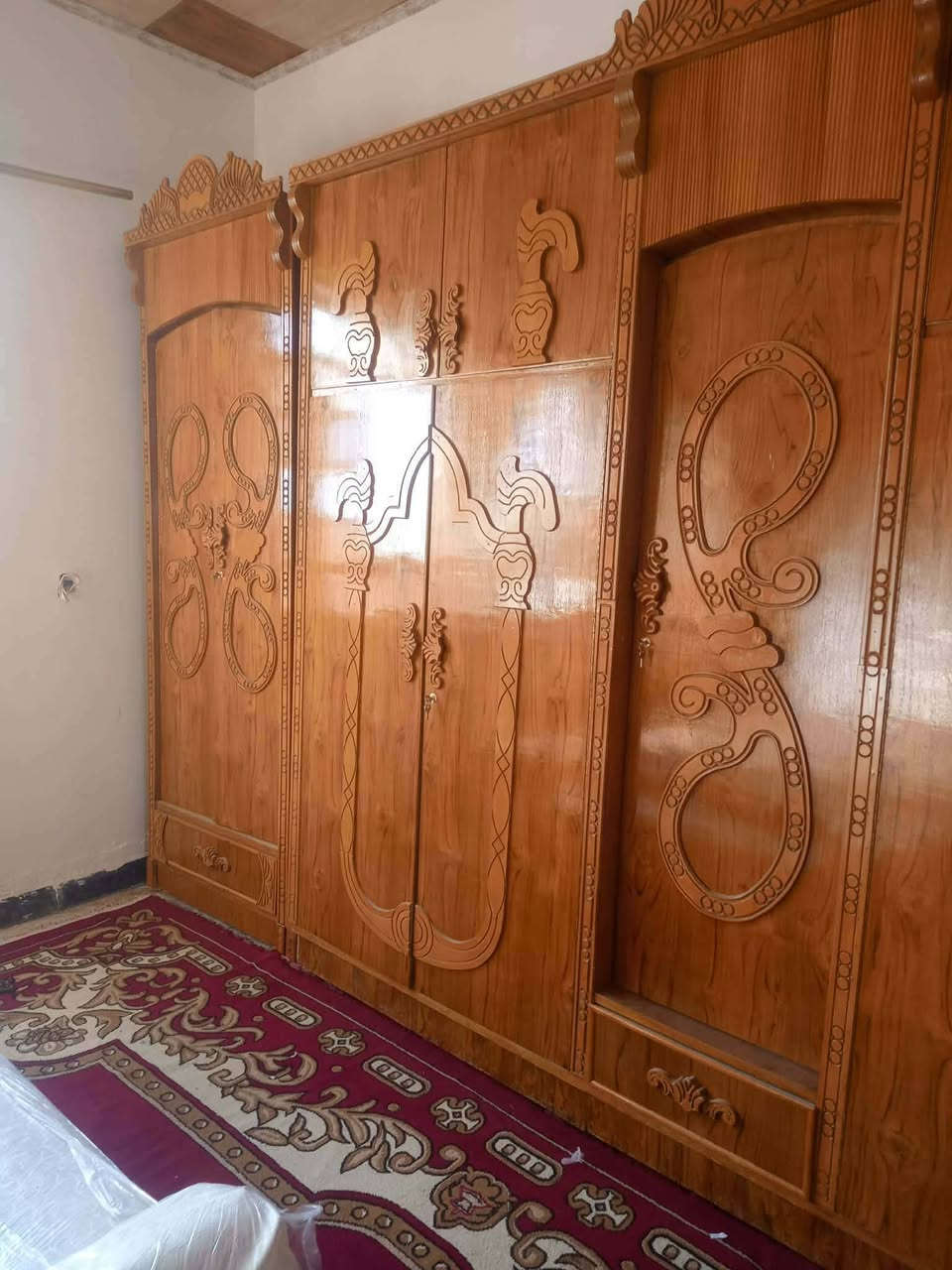 للبيع 
غرفه نوم فصال خشب عراقي خشب ثقيل استعمال قليل اخت الجديده سعر 800 وبيها مجال
تواصل خاص


**إذا كنت صاحب هذا الإعلان وتريد حذفه لأي سبب، رجاءا أرسل رسالة إلى الدعم الفني**