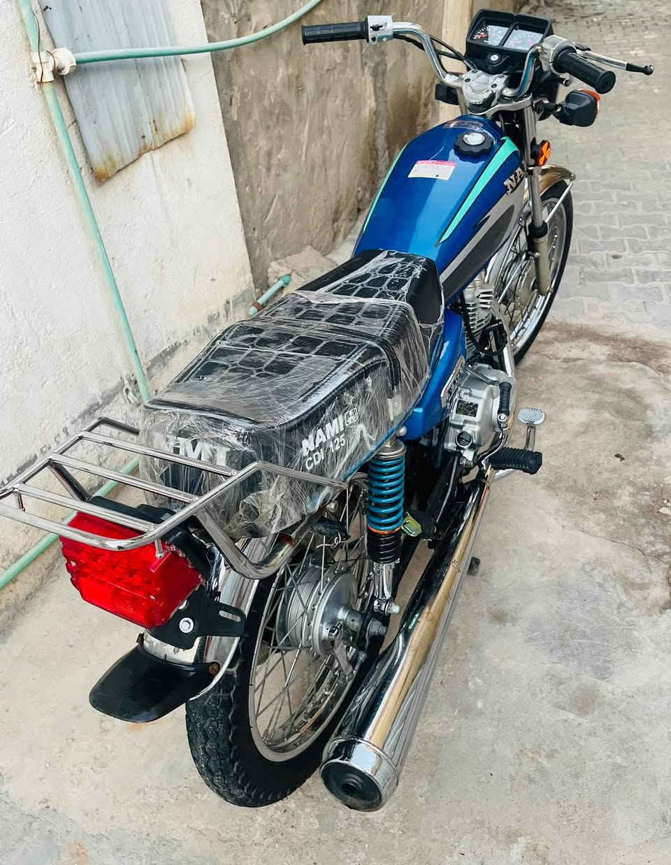 اصلي البيع شلامجه وراق اصولي. لمو شراي لاتعبني سعر واحد 4000. 7854591602
