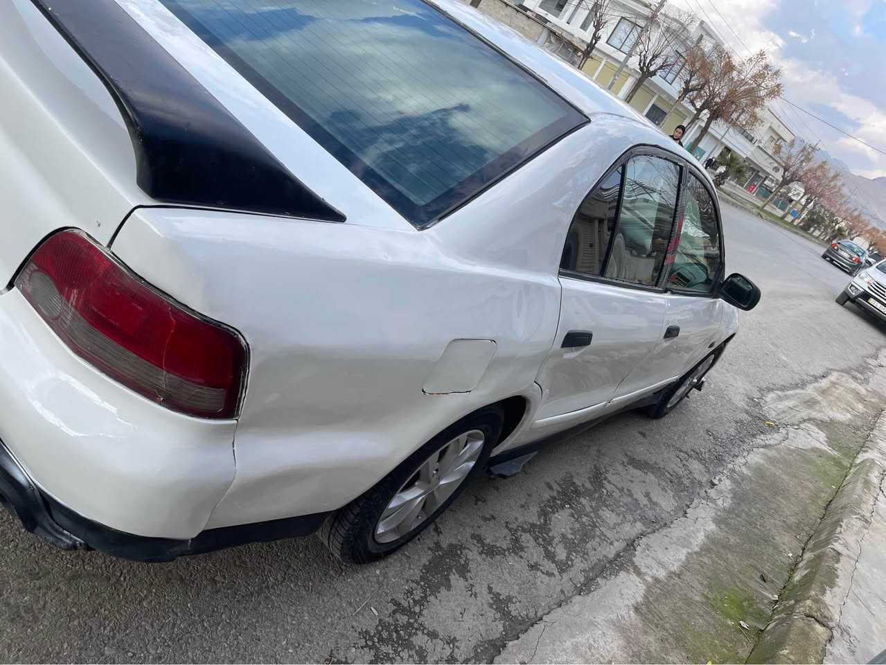 سەرەتا بەاوی خوای گەورە 
مستەر بۆشی قرش مۆدیل ٢٠١٤ مەکینە ٦ پستن ئارم پلاستیک هەولیر دەبڵ گیر تۆماتیک و عادی جام کارەبای تەبرید سارد و گەرم بەشەرت مەکینەش و گیر یش بە شەرت موس و براوەش بە شەرت  *********** كويسينجاك, أربيل
