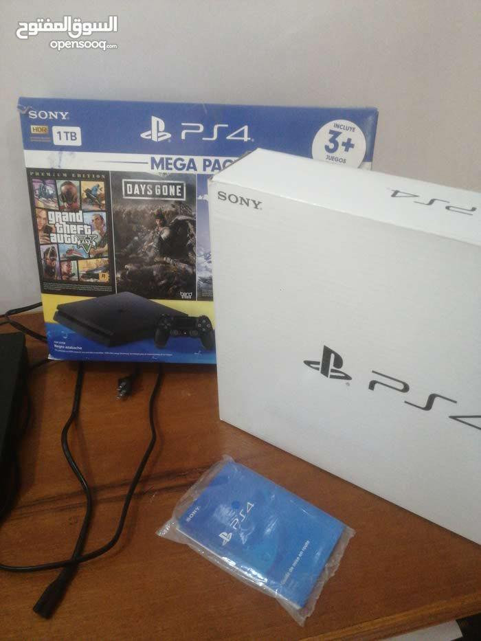 بلي 4 للبيع
جهاز مامفتوح و لا داخل صيانه مساحه 1t ريجن اوربي غراضه كامله كلها 
السعر300 
مكان ميسان الجمعيات 
للتواصل واتساب فقط ***********
توصيل موجود
