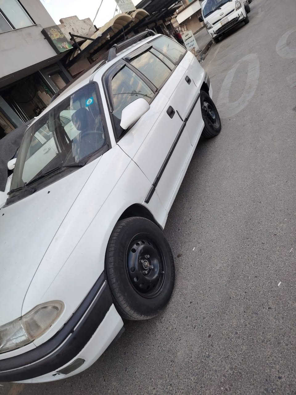 استرا استيشن ابيض موديل 96رقم بغداد مسطرا اني الشرعي جامات كهرب  طخم تايه جديد باتري جديد حجم18السعر 57بيها مجال قليل 
***********
***********
