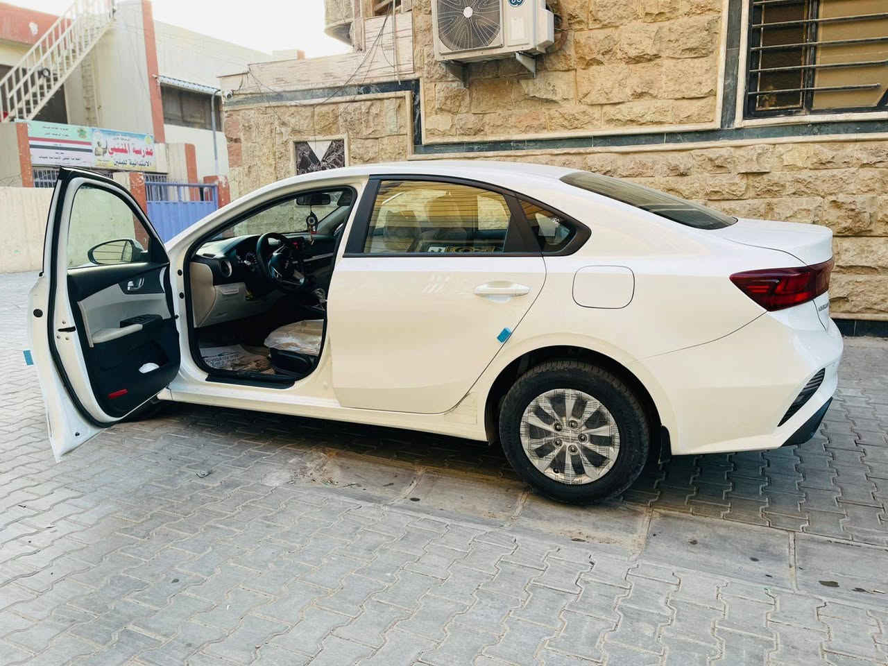 سيراتو 24 خليجي بغداد
محرك 2000
ماشيه 58
السعر 173
النجف قرب الملعب الجديد
***********
