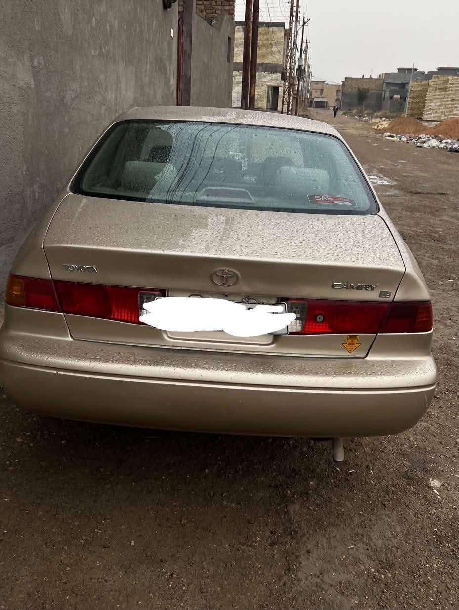 السلام عليكم
كامري موديل 2000 بيع مستعجل
محرك 4 سلندر 2400 ابو الكف
رقم بغداد الجديد
مصبوغه عام للجماليه
السعر 65 وبيها مجال كلش بسيط
*********** 
 مكان بغداد ابي غريب
