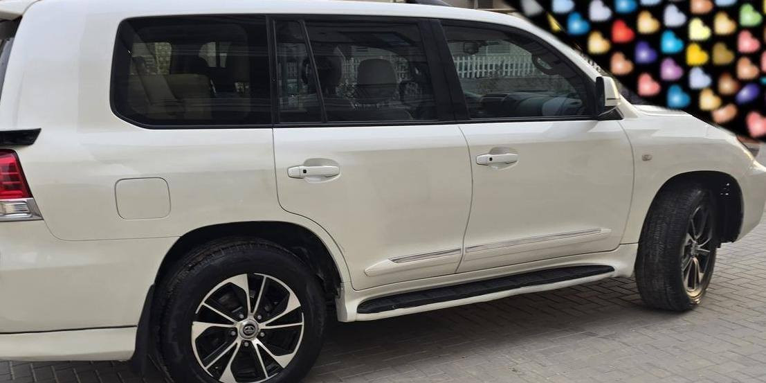 للبيع 

       01062411925

  لاند كروزر 2011

 8 سلندر 5700cc

       210000k

  رخصة 3 شهور 

   فتحه سقف

جانبين على اللحم 

     ممنوعااااااات رمضان

           أسد الصحراء


**إذا كنت صاحب هذا الإعلان وتريد حذفه لأي سبب، رجاءا أرسل رسالة إلى الدعم الفني**