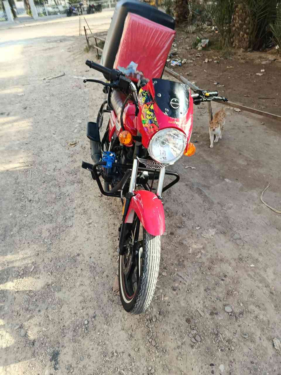 السلام علبكم دايوان مديل 2024 نازلة بل2025الدراجة حلوة كلش ما نقصهة شي السعر 1800 وبيهة مجال بصيط الرقم
***********
