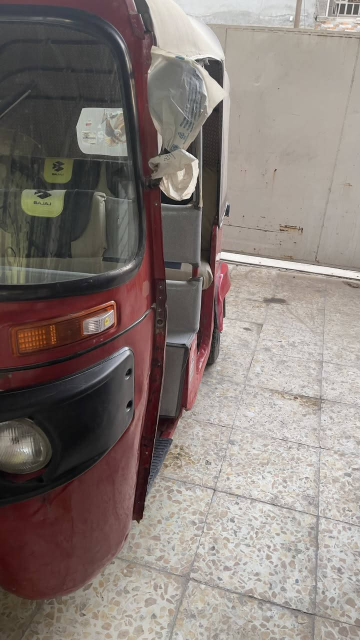 تكتك 18اوراق شرط الترقيم محركه يخبل سعره 3750وبيه مجال ***********. مكانه الدوره
