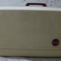 ماكنة خياطة • أجهزة منزلية