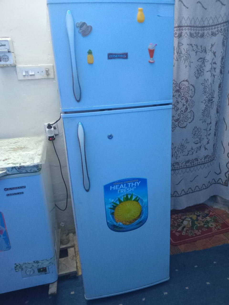السلام عليكم ثلاجه سعر ٧٥ رقم الهاتف***********
