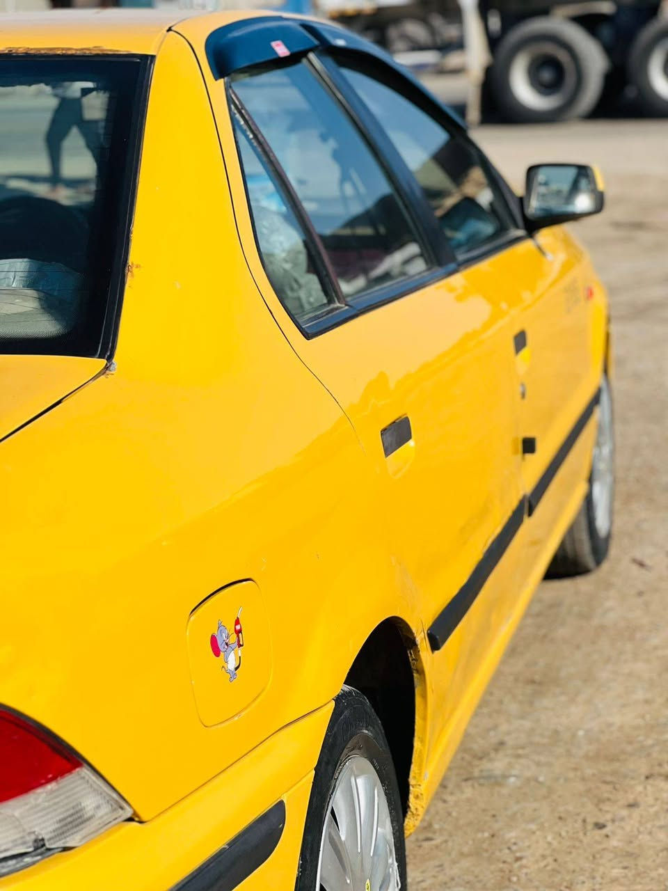 سلام عليكم سمند 11 ناطقه  رقم بغداد انكليزي مكفوله من  الصبغ والضربه كل النواحي بيع مستعجل سياره مانقصه شي مكان السياره بغداد حي النصر ***********
