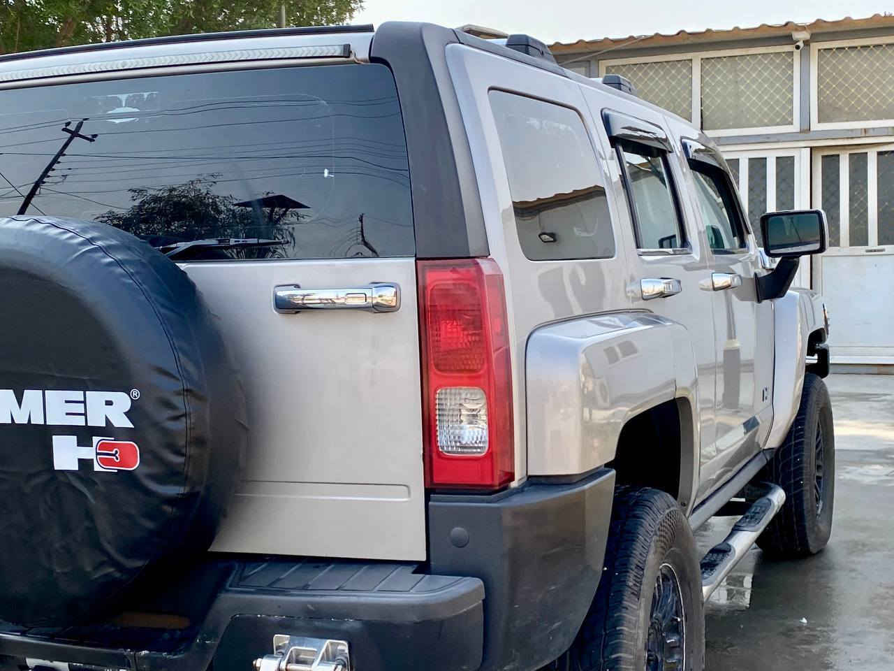 همر h3 للبيع رقم بغداد الجديد الانگليزي بأسمي شخصياً صبغ بنيد فقط والباقي كافلة السونار موجود السعر ١٢٥ بيها مجال بسيط ماشيه ١٣٢ حقيقي بيع او مراوس حسب القناعة وترهم قسط اذا مقدمه زينه مع الضمانات مكان السيارة الديوانية مكلف بنشر وهذا رقم صاحب السياره
***********
*********** ديوانية, القادسية
