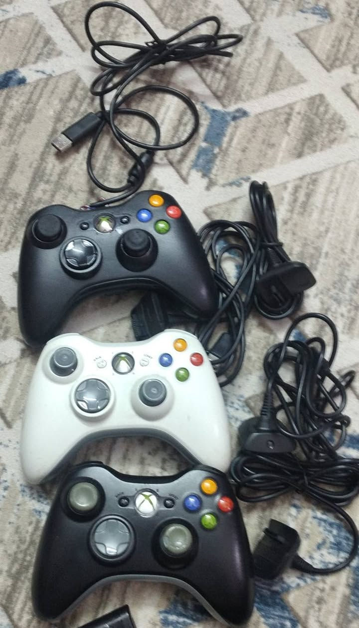 عرض جوستكات اكس بوكس 360
كيبلات وشاحن جوستك 

الجوستك الاول واير
الثانيه بلوتوث 
الثالثه بلوتوث 
الجوستك الكل اصلي جديد  
السعر 50 ألف 
الاتصال ***********
مكان النجف
