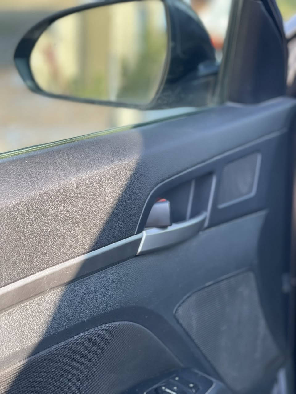 هونداي الانتره موديل ٢٠٢٠
ماشية ٤٩ الف حقيقي
محرك ٢٠٠٠ دوش بدون ايرباك 
تحكم ستيرن
كروز سرعه مثبت سرعه
رادار امامي جانبي 
توقف ذاتي 
تحديد مسار قياده 
نظام وضعيات قياده 
شاشه كبيره
وباقي المواصفات 
رقم اربيل ب اسمي 
تحتوي ع منظومة غاز
السياره كفاله من الغد والشاصي والدواخل 
كير مكينه كفاله 
صور الحادث مرفقه ب منشور ب إضافه بين البابين كلير ب امريكا 
السعر ١٢٢
مكاني بغداد علوة الرشيد 
***********
***********
