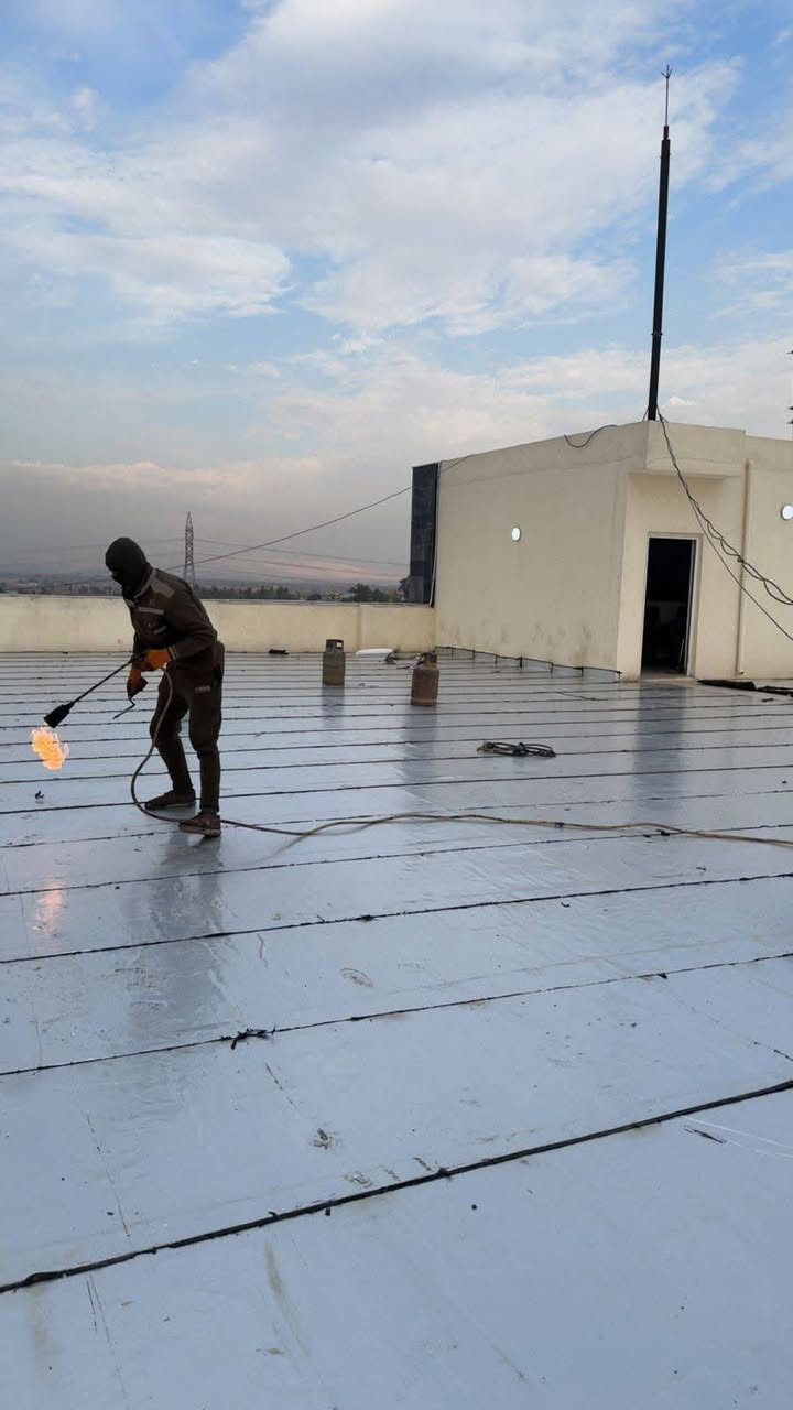 سارع وحمي بيتكً من تسرب الماء والرطوبه وايضاً عاكس للحراره اسطح وجدار خارجي  بوصل ضمان 
عدنه نوعيات مختلفه كل الأسعار داخل الإعلان 
    ***********
***********
*********** 
إيطالي درجه اولئ وزن ثقيل 321  بخمسه ونص الف 

ايطالي درجه اولئ الالمنيوم   المتر خمسه الف 

ايراني الالمنيوم 995.           باربعه ونص المتر 
اتصل وراح نسوي تخفيض للمساحات 
نعمل جميع مناطق محافظه نينوئ  عملنا هو بالأصل مخافه الله وبوصل ضمان من الشركه تضمن بيه حقك 
ولدينا عروض خاصه للمساحات الكبيره ونتعامل مع المجمعات ودوائر الدوله بوصل ضمان والفحص مابعد العمل 
مكونات ماده الابزوكام هي 
ماده سلفونيه الالمنيوم ال الألياف النسيجيه الزجاجيه والقماش الحراري وماده القير الدرجه اولى ومواد تصلب 

موقعنا 
حي البكر قرب جامع البديع مقابيل حركه بابليون
زورو موقعنا لضمان حقك
