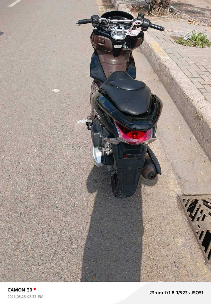 السلام عليكم دراجه بي سي اك الجيل الاول دراجه نظيفه يعني بها بعض الملاحظات فقط السعر 950 وبيها مجال*********** ملاحظه العنوان بلديات
