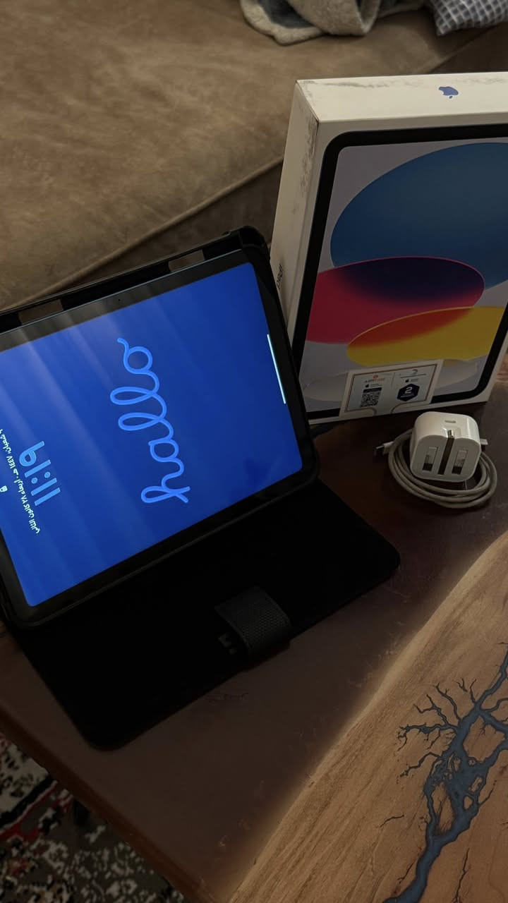 ايباد 11 (A16)ابل ذاكرة 128 استعمال كلش قليل اخو الجديد ***********
كامل ملحقات كيبل وبلك وكارتونة ضمان سنتين انتهاء الضمان 2026/10/16
مكاني بغداد اشارة البياع 
السعر 380
