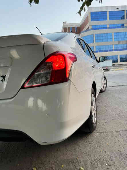 السلام عليكم. 
نيسان سني هندي بليته زركه 
مديل 2019
صدر امامي خلفي كله جديد 
كهربائيات مكفوله 
تخم تاير كله جديد 
مكفوله مبيهه اي نقص 
السياره مكفوله من كير ومكينه وتبريد 
ولا ضربه ولا صبغ 
هزه جديده سنويه لل ٣٠ 
جاهزه السياره بسمي 
مكاني بغداد الكرخ 
سعر 105 وبيهه شي بسيط
رقم الهاتف 
*********** بغداد
