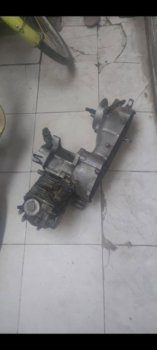 طابوكه للبيع شغاله رايدها ب100وبيها مجال
***********
