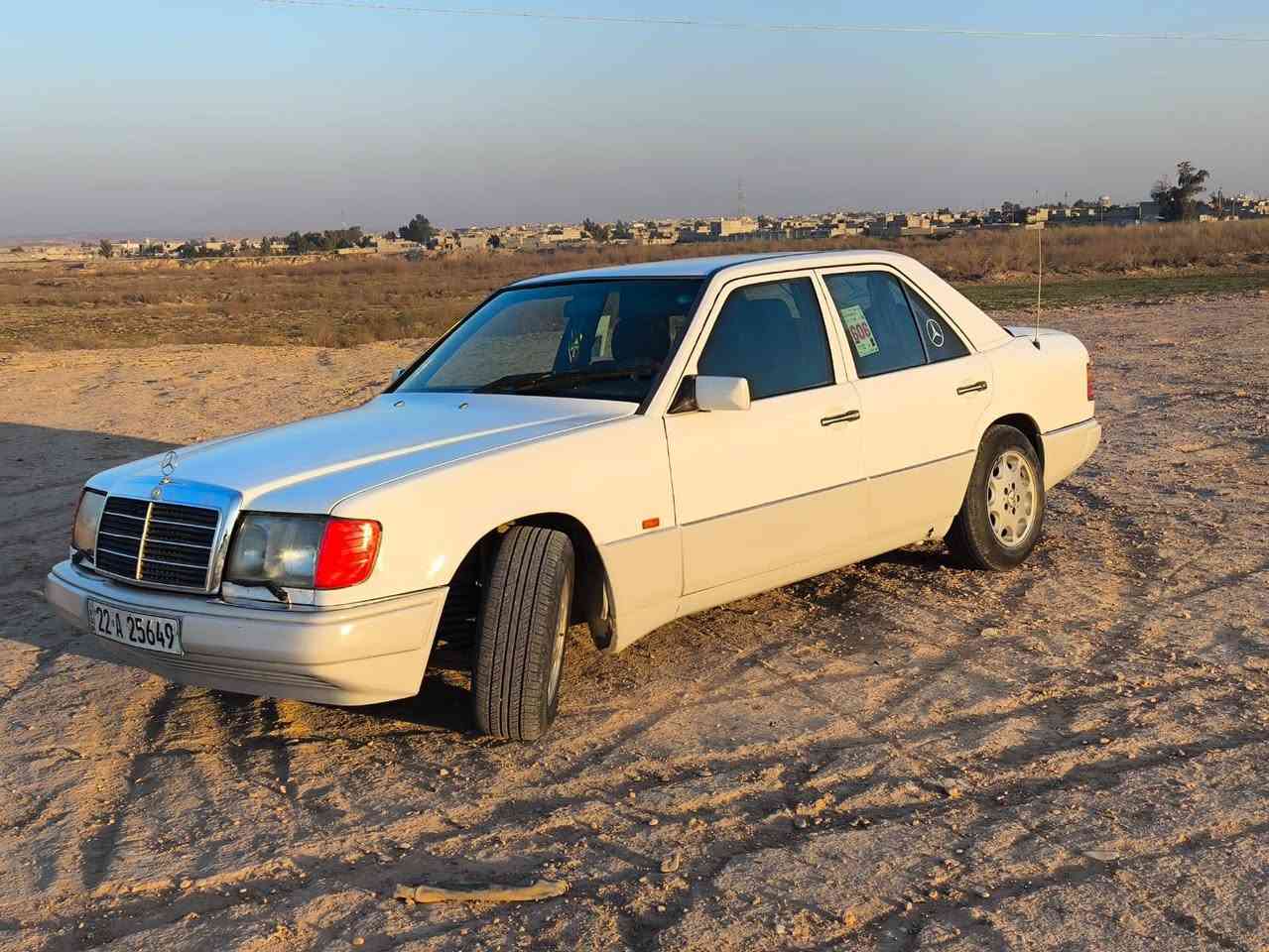 السلام عليكم مارسدس دب موديل 90 كير محرك بالشرط كهربائيات كلها شغاله صبغ بلادي تخم تأير تبريدها شغال السياره معايزها دينار واحد شرط التحويل
سعرها 65وبيها مجال حك الجيه
***********
