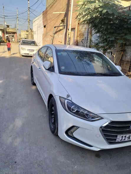 النترا 2017 رقم بغداد بسمي امريكي 
ضرر شبر جامل اليسره أو بنيد مرشوش بدوان اي تبديل 
تدفه تبريد سياره جاهزه  سعر 140بيه مجال قليل ***********
