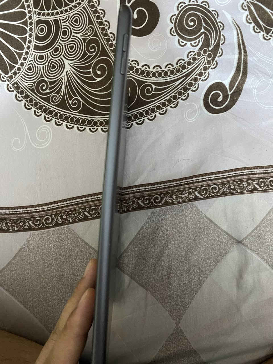 متاح ايباد ٩ مساحة تخزين ٦٤مبدل شاشة وعلى الاستخدام شهرين مابي اي شي. بي انحناء بسيط كلش مثل ما مواضح بالصورة السعر خاص. مكاني حله


**إذا كنت صاحب هذا الإعلان وتريد حذفه لأي سبب، رجاءا أرسل رسالة إلى الدعم الفني**