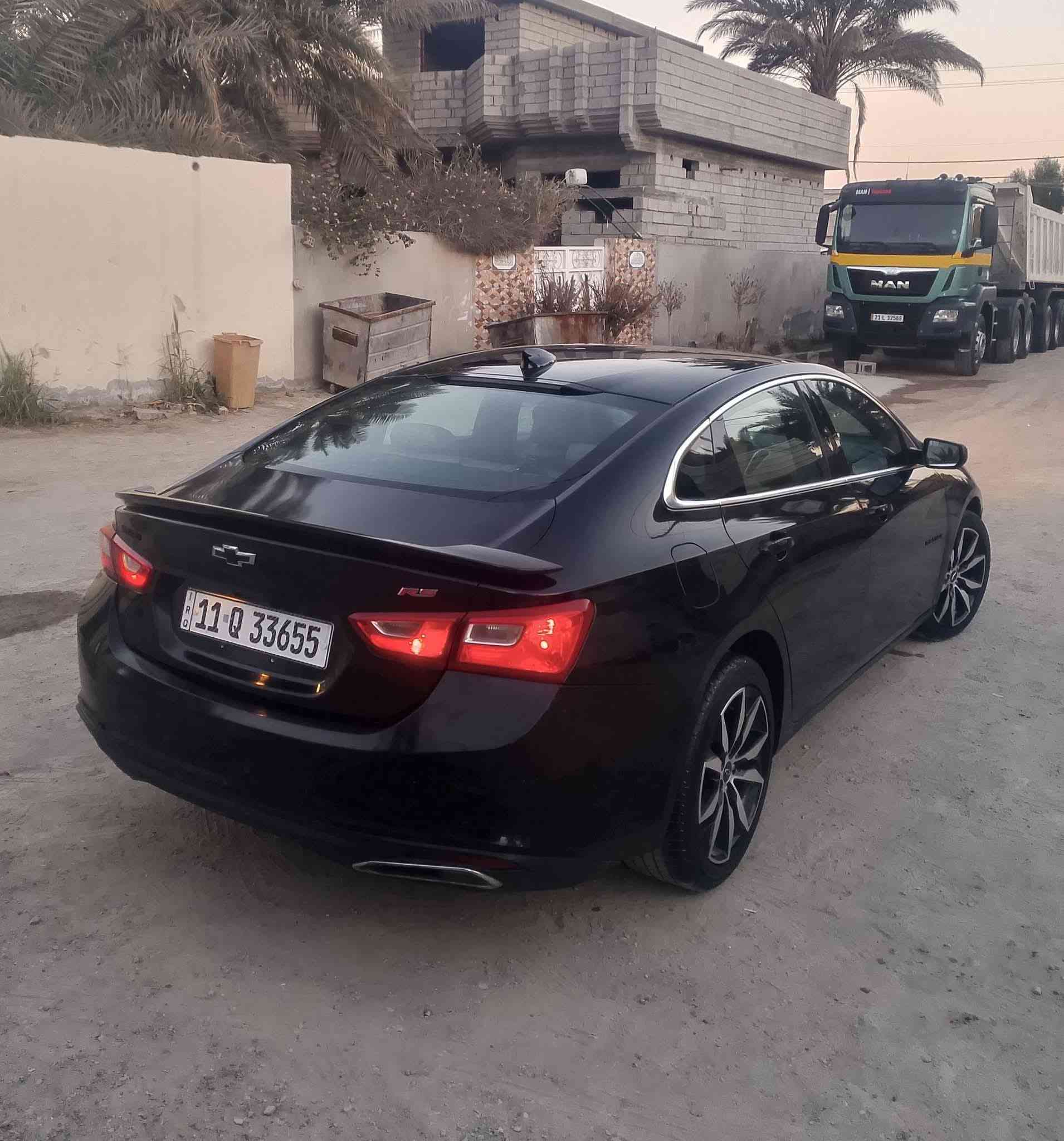 سلام عليكم ماليبو 2024 وارد امريكي مواصفات R5  سياره بوضع الشركه رقم بغداد دولي بسمي تحويل مباشر سنويه وفحص جديد حادثها فقط خشم البنيد مصبوغ 
بدون ارباك بدون دواخل سياره عدا البنيد كفاله عامه 
اسود ملكي داخل لونين كشن كهرباء خزن ميوري شاشه كبيره كامره دخول ذكي بصمت تشتغل بصمت ابواب
سايد بريك دكمه راداد امامي مواصفات فول الخيرر
معروفه مواصفات الماليبو سياره جديده بمعنى الكلام مال جناي كشرها صافي بدون ملاحضات سياره ماشيه 20 ميل 
بوضع الشركه كامله مكمله بل عافيه عل يأخذها 
سياره جاهزه ماتصرف عليها كلشي جاهزه الخير 
ترايها كلش ناعم السعرر $ (117) بيها مجال الطيبين 
مكاني ديالى بعقوبة رقم هاتف ***********
