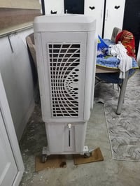 موبردا بلاستك ما لي إي عيب شرط يشتغل مثل ورد  أخو جديد للبيع السعر 100...
