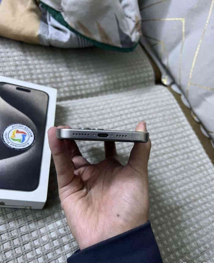 سلام  عليكم.                                                                للبيع 15 برو ماكس ماستر.                                                ذاكرة 256                                                                              اخو الجديد شخط مابي جهاز مال بيت                                بطارية 88 🔋                                                                          السعر 1080 وبي مجال بسيط حگ الجيه                        
***********
