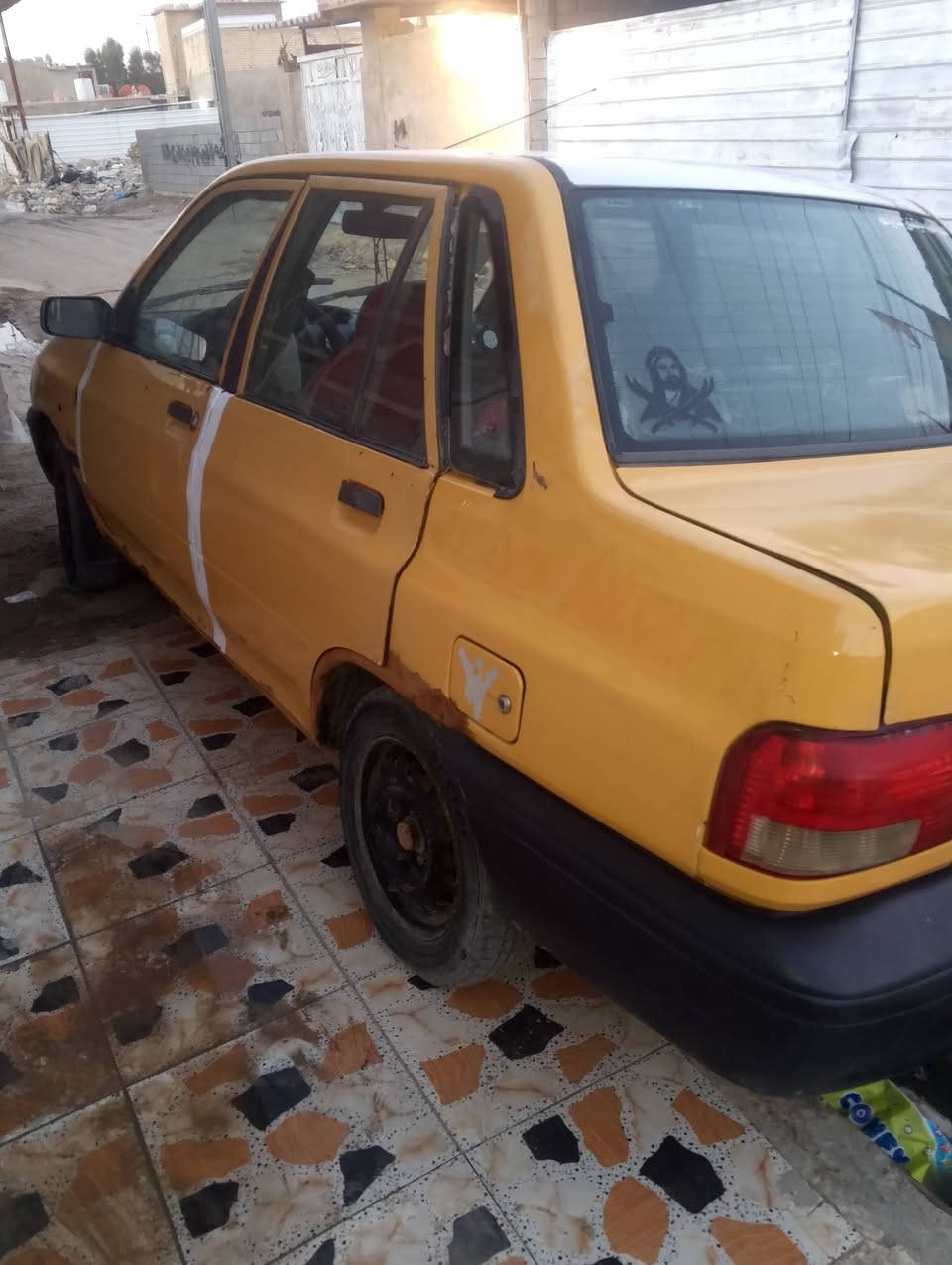 سلام عليكم سايبه للبيع موديل 12
تخم تاير كهربائيات شغاله حداديه زينه دواخلها حلوه 
مكينه لا تبخير ولا تنقيص تبريد شغال بس الكير رابع يفلت 
والكشر شوف العين الودس معمرات هنه وشواصي تحويل سنويه لل 27 سعر 14 بيه مجال قليل 
المكان بغداد النهروان للتواصل على رقم 
***********
