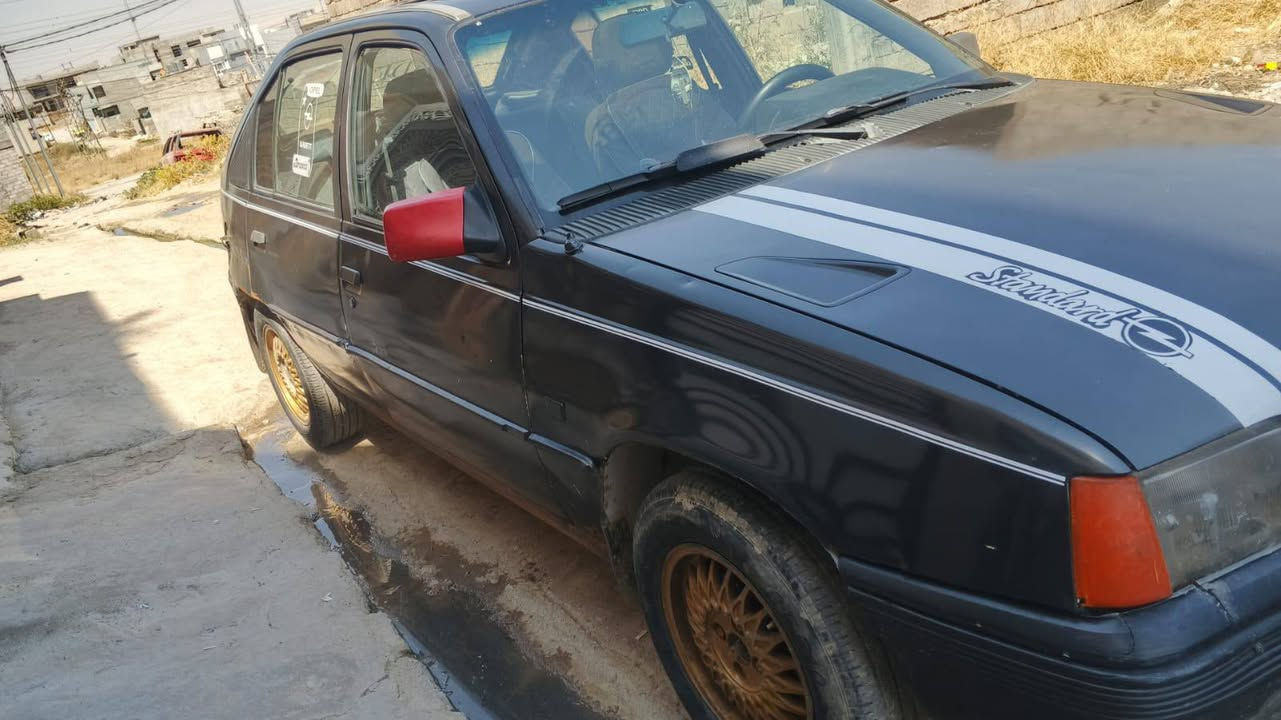 السلام عليكم كاديت للبيع محرك 20 شرط كير شرط حداديه كامله بطاين جدد بس تحويل وكاله ما اعمل سنويه لي2030 سعر 25/ *********** /
