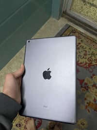 ايباد ٧ • نضيف • شاشة محترقة