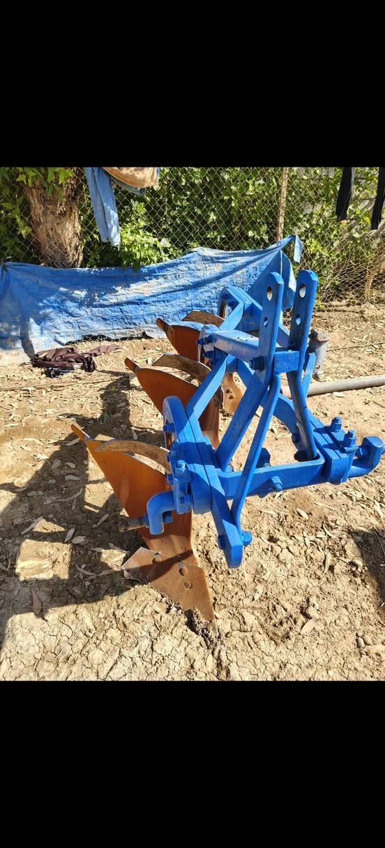 سلام عليكم فدان ابلير حجم 11 البيع نضيف شرط ***********
