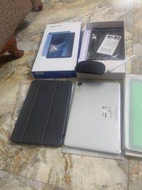 آيباد • ٦٤ جيجا • شاشه ١٠.١