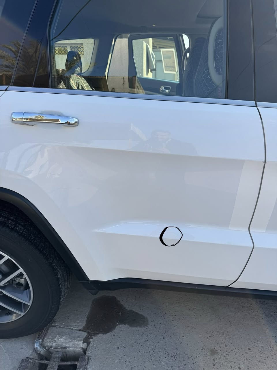 جيب لاريدو خليجي 2018   كفالة عامة
فول مواصفات لاريدو ماشية 79 الف 
 فتحة سقف سلايد
تشغيل عن بعد
شفتات ستيرن
كراسي جلد لونين بيجي 
كراسي الامامية كهرباء
تبريد منفصل قطعتين
زراك لايت
لايتات زنون
مكينه 6 سلندر 3600 
حساس امامي خلفي
توقف ذاتي خلفي
شاشة وكامرة دوارة خلفية
اشارة بالمراية
اوتو ستوب
لد نهاري
ويل حجم 20 وتخم تاير جديد
السيارة كلش حلوة وجاهزة مابيها نقص 
مكاني بغداد 

مكفولة من صبغ شخط رصعة تبديل 
فقط بارد بسيط جداً ممبين بلباب كد اصبعين 

السعر 275 ورقة  
مكاني صلاح الدين قضاء بلد ناحية يثرب 
رقم اربيل  

***********
