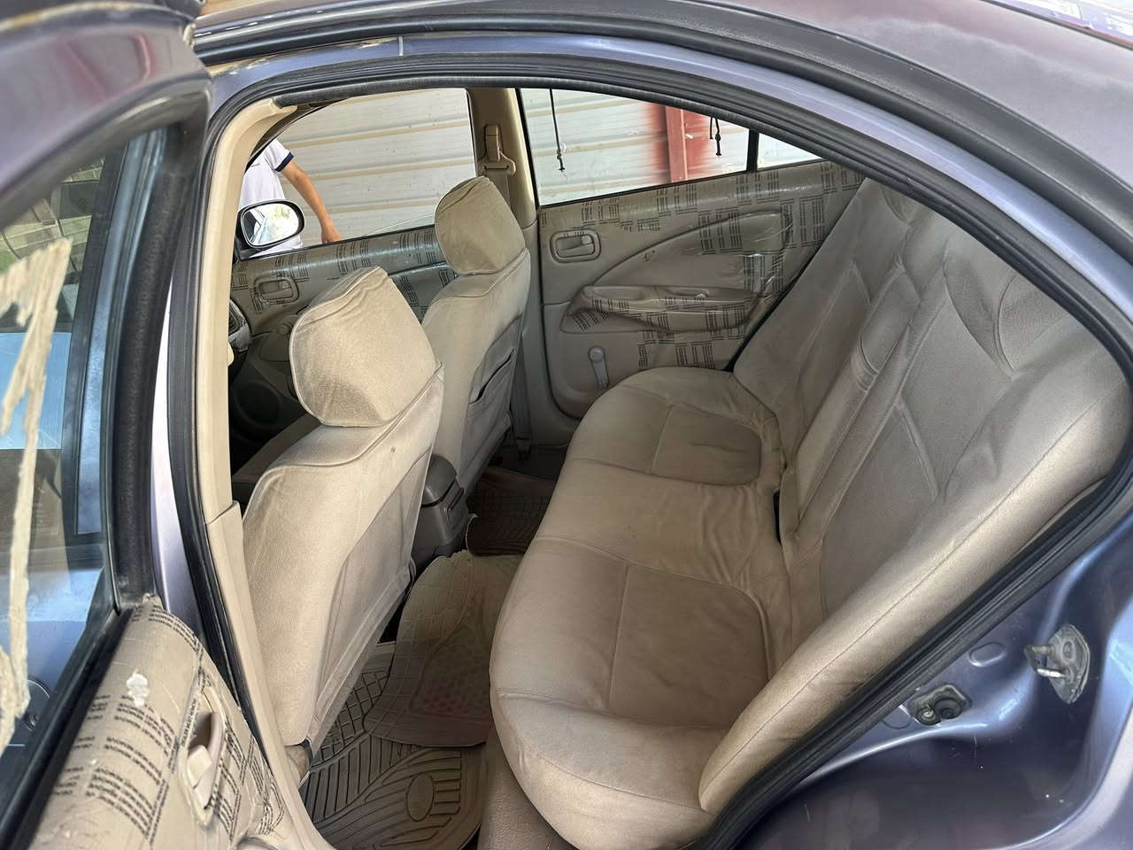 سني ياباني اصل موديل 2005 مكفوله كفاله عامه وكير ومكينه 
وتبريد وتخم تاير رقم نكليزي نجف بسمي
 
مكاني السماوه ‭0783 248 5507‬
