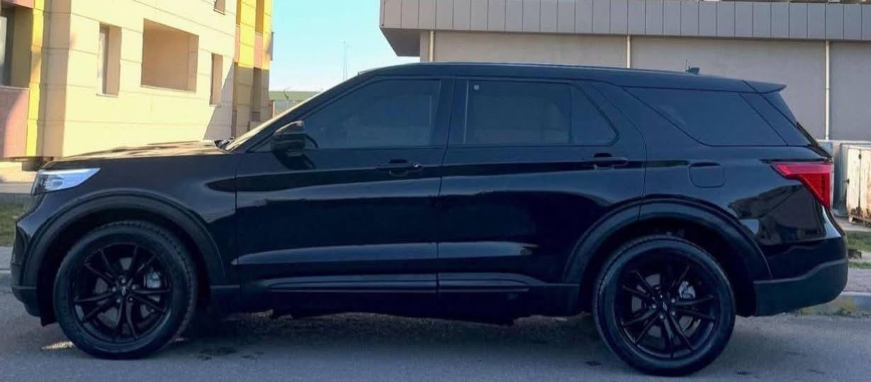 السلأم عليكم
فورد أكسبلور بوليسي موديل ٢٠٢٢
أضافات كامله بجم st
وويل كب ٢٠
وفرس وشاشات أماميه وخلفيه
ماشيه ٥٨٠٠٠ كيلو
الضرر قطعتين صبغ باب وجاملغ بدون أيرباك بس برده وبيها بارد بالجاملغ الخلفي 
رقم أربيل وسنويه تضليل
السعر ٢١٠ وبيها مجال


**إذا كنت صاحب هذا الإعلان وتريد حذفه لأي سبب، رجاءا أرسل رسالة إلى الدعم الفني**