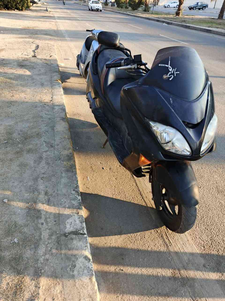 السلام عليكم فورزة 08 للبيع كلشي شغال بل دراجة خير من اللة كير شغال كهربائيات كاملة ***********
