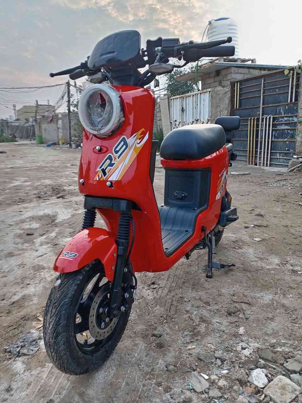 سلام عليكم درجه البيع سرعه 100 ملف 2000 الون حمر مميز رباي شاير هورن بطاريات ٣٢ نبير  درجه نضيفه صاله شهر من طالعه من المحل سعر ٦٥٠ او بيه مجال جديده الدرجه  تفاصيل أكثر عله هذه الرقم ***********
