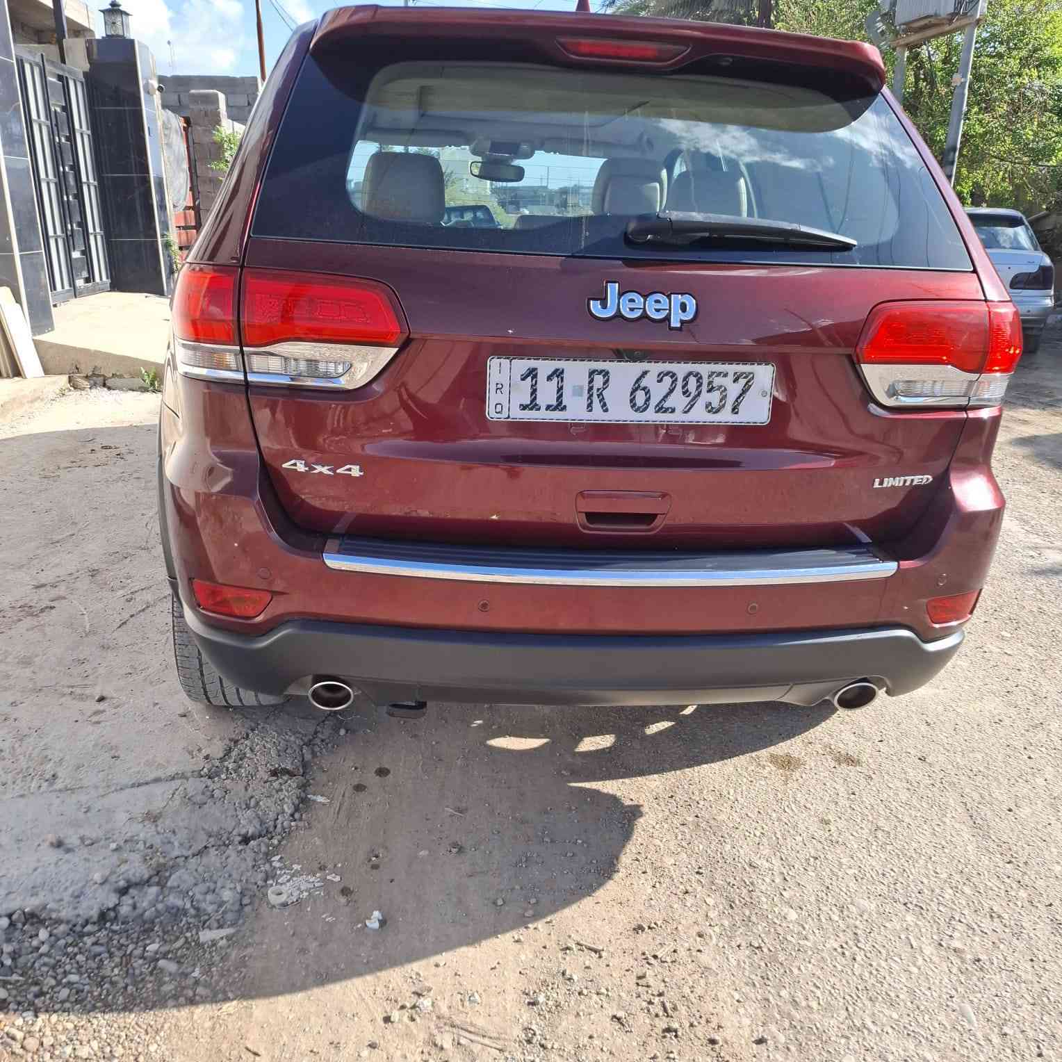 نوع السياره... چيب لاريدو لمتدد
موديل 18 خليجي
الضرر.. مكفوله من كلشي
الرقم.... بغداد
مواصفات... چكات+بنو راما +حساس امامي خلفي +دبل اكزوز +هوك امامي خلفي فول مواصفات للأخير 
الممشه.. 77الف حقيقي
سياره موضحه كما في الصوره
برغي مامفتوح وضع شركه متصرف عليها ربع سياره نصبتها تخبل للاستفسار ع الاتصال ***********
***********
السعر.... 295$قابل للتفاوض 💚
