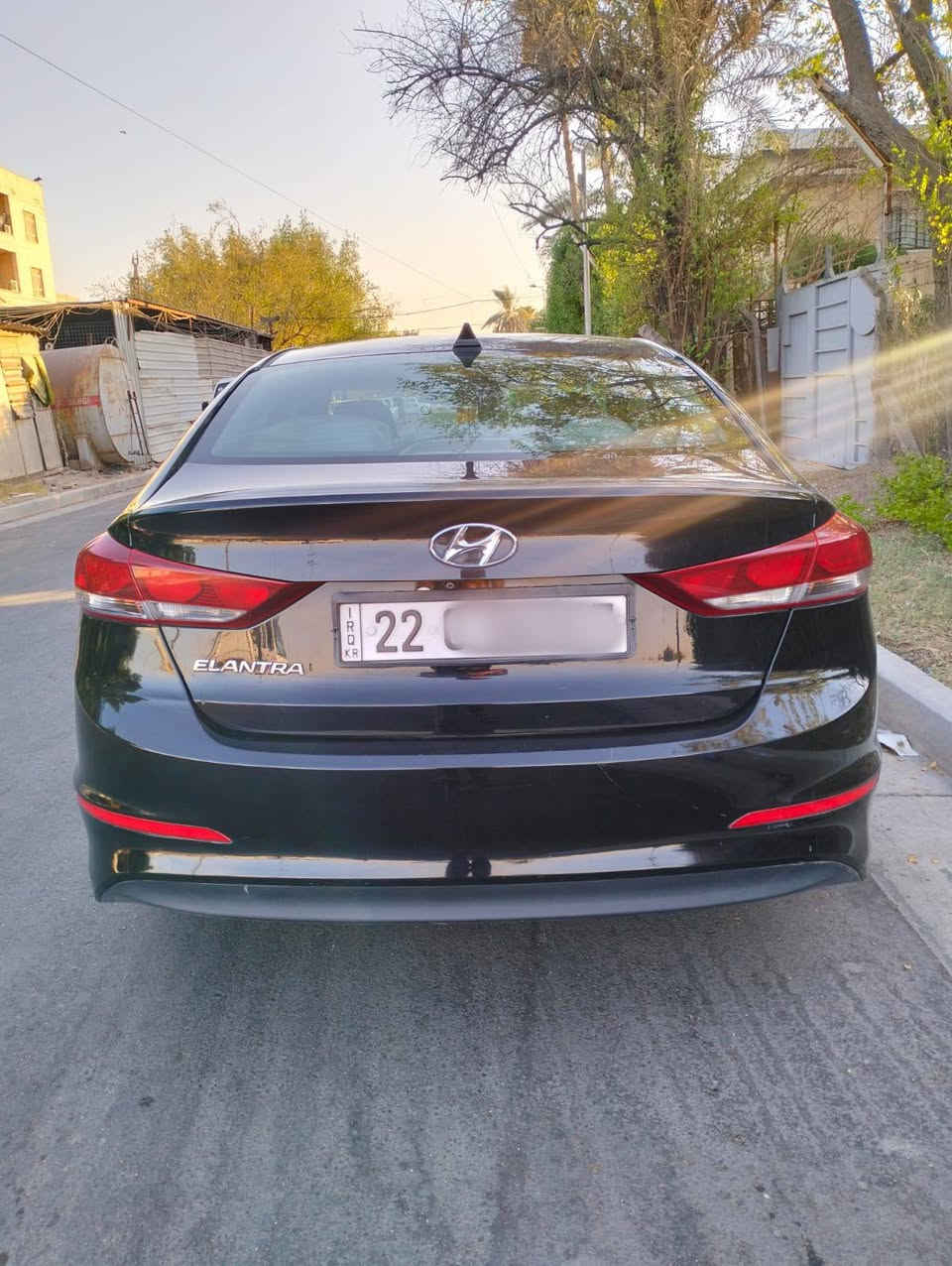 النترا 2018 امريكي محرك 2000 دوش 
حادثها وتفاصيل السيارة موضحة بالسونار 
مع المنشور  فقط البنيد مبدل وقطعتين صبغ 
رقم اربيل دولي راعيها في الامين 
مكان السيارة بغداد شارع فلسطين 
السعر 98 ورقة مجال بيها قليل 
*********** بغداد, العراق
