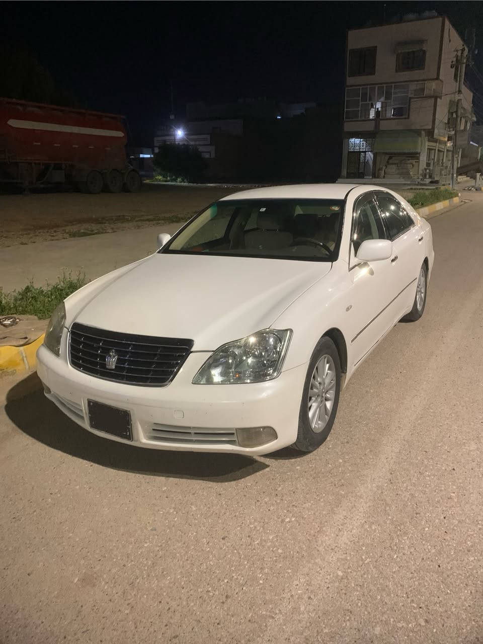 شاهینە بــڕاوە بۆ فرۆشتن 
٢٠٠٥
کامیرە  دوو دگمە 
١٨٢ گەورە بە گەورە
بێ دوکەڵ 
٤٩ $ گڵاو و مەجال
لە کەلارم 

0774 019 9155
