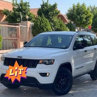 جيب لاريدو رقم شمالي  موديل  2019 باسم شخص مو شركة مكينه ٦ كير ٨ نمر ا...