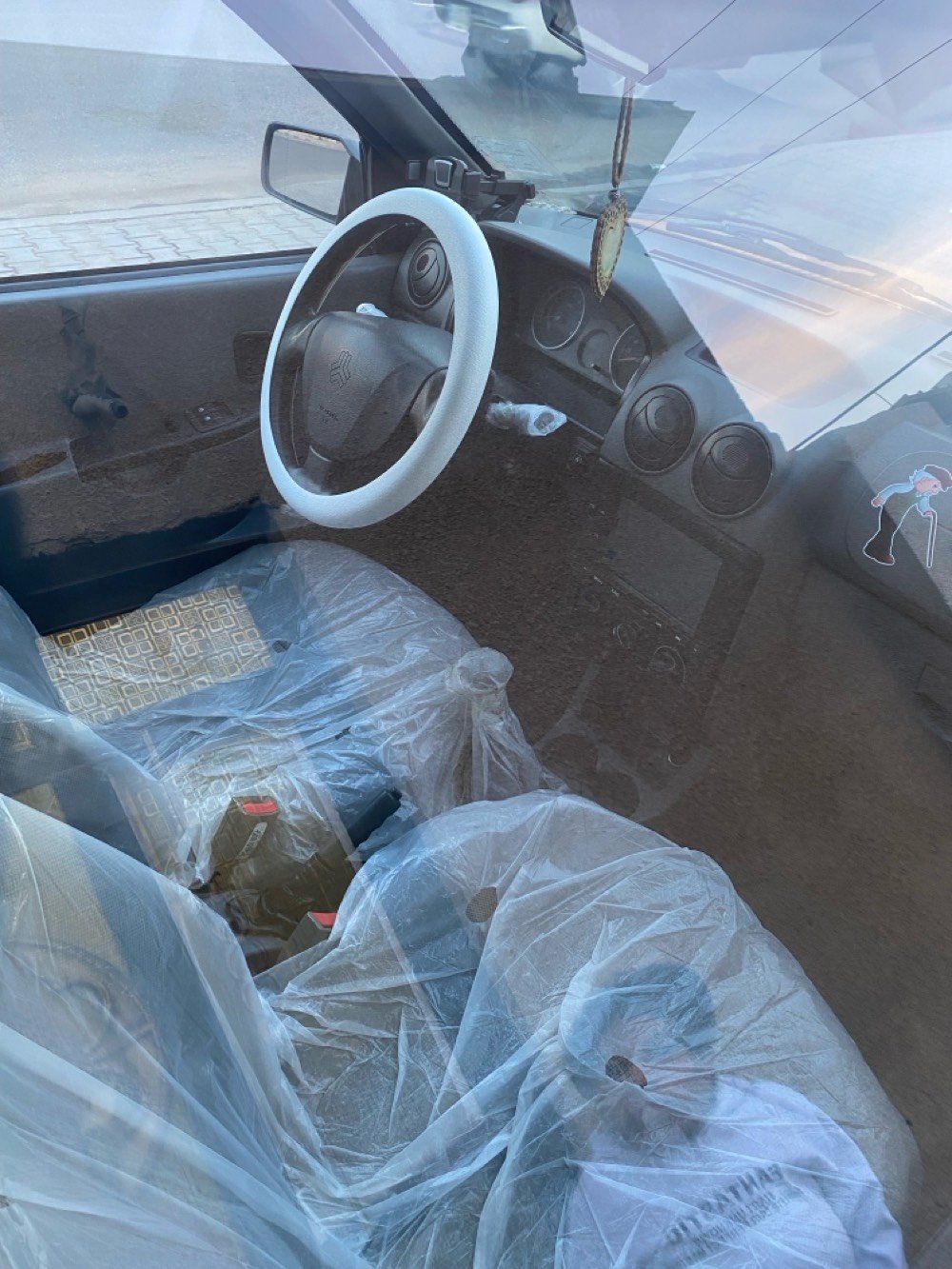 السلام عليكم سايبا مديل2018 كفاله عامه ماعده بطاين معمرات سياره نضيفه رقم نكليزي صارلي عشر أيام من شاده سنويه ل2031 وبيه كير رابع يرجع مكان البصره الاصمعي سعر45 وبيه مجال قليل رقم تصل وبلخدمه/***********