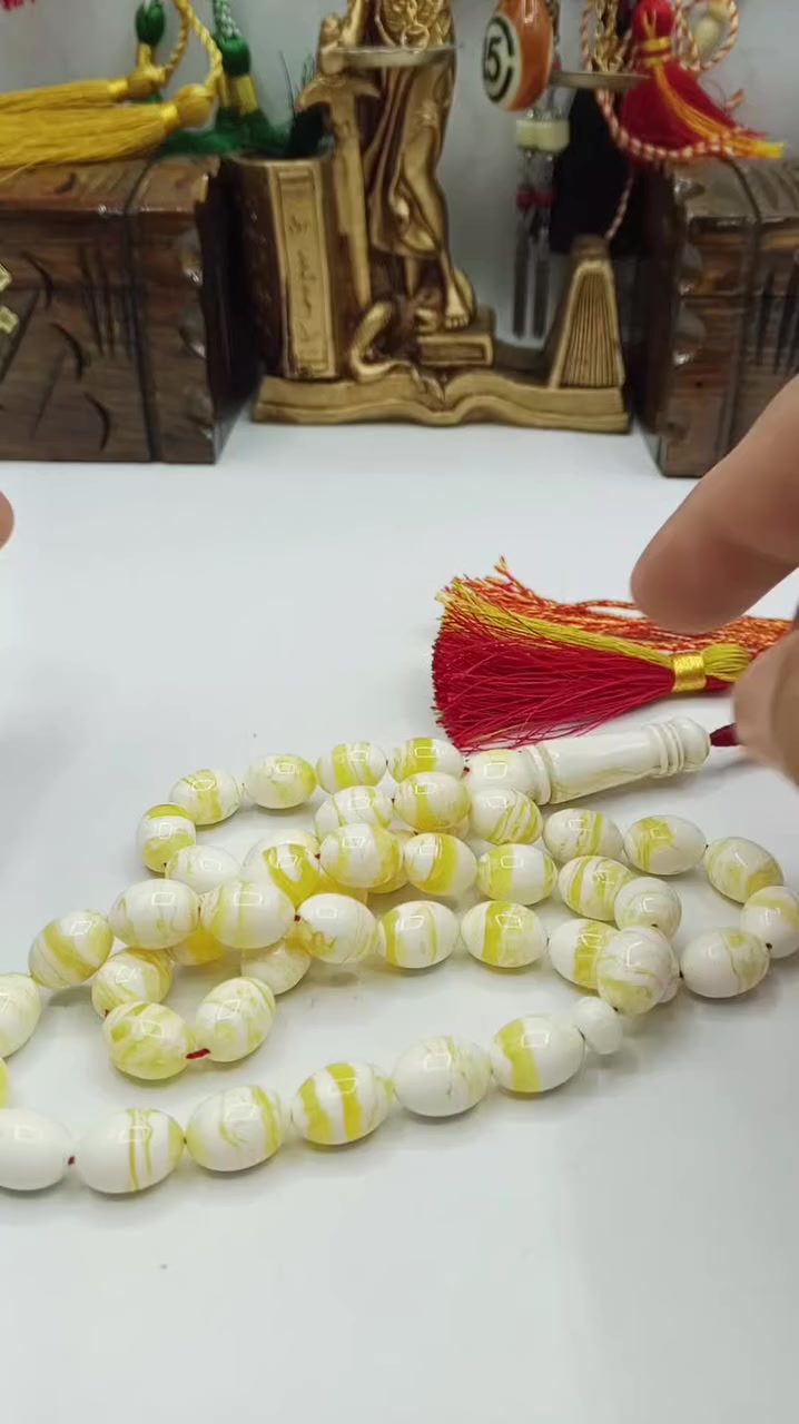 ..لعشاق القطع المميزة والمختلفة من المستكة المصري .

..جراخة يدوية بالكامل جراخة مصر  قشطة بعسل.

..45..خرزة ..بوزن ..45..غرام ..بيض حمام.

..قياس الخرز..13..ب..10 ملم..كركوش خليجي.

..المهتم يتفضل خاص ويدلل.


**إذا كنت صاحب هذا الإعلان وتريد حذفه لأي سبب، رجاءا أرسل رسالة إلى الدعم الفني**