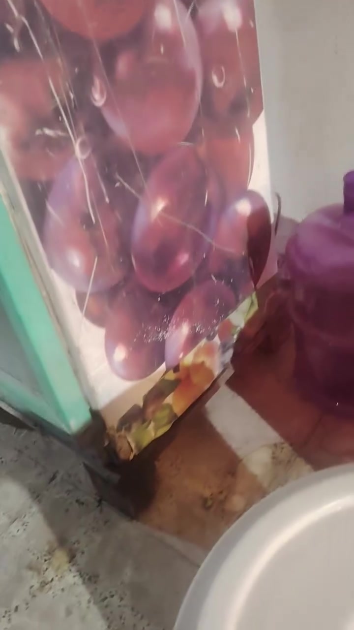 السلام عليكم عارضة عاموديه شغاله للبيع بغداد م الصدر بدايه مدخل الدسيم
***********
