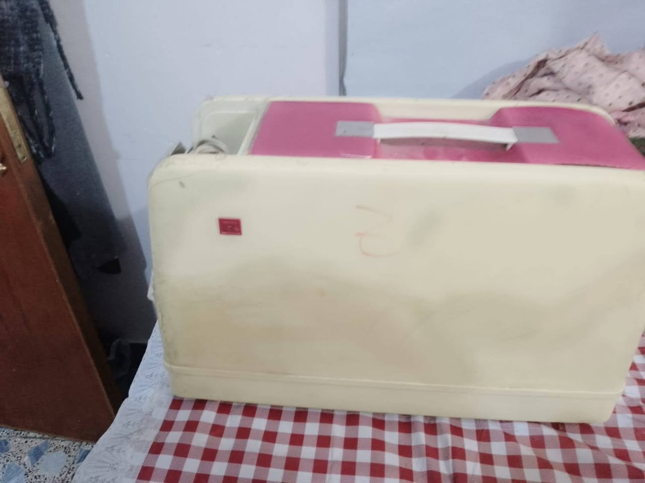 مكينه خياطه البيع السعر 75 وبيه مجال قليل 
ملكانه السعر 50 قفل العنوان كوت حي الخضراء قرب بانزين خان البغدادي


**إذا كنت صاحب هذا الإعلان وتريد حذفه لأي سبب، رجاءا أرسل رسالة إلى الدعم الفني**