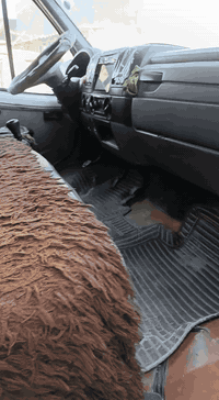 سلام عليكم سياره كازيل لبيع سياره مكفوله شاشه كامره تخم تاير جديد
باتري جديد كهربائيات كلها شغاله سياره جاهزه علا اخر حبايه 
منك لشارع السعر 43سياره تحويل ثاني يوم سنويه مانافذه 
رقم الهاتف ***********العنوان بغداد النهروان شارع 20
